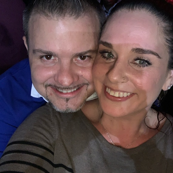 Meet your Poshers, Crissy and Jeff - Picture 5 of 7